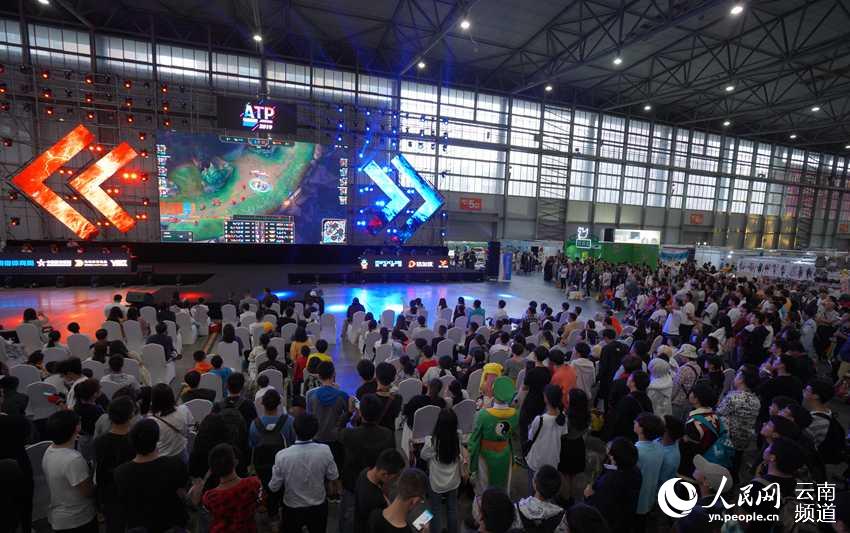 够成功吸引 够成功吸引